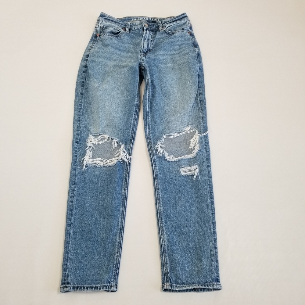 American Eagle Mom Jeans Size 2